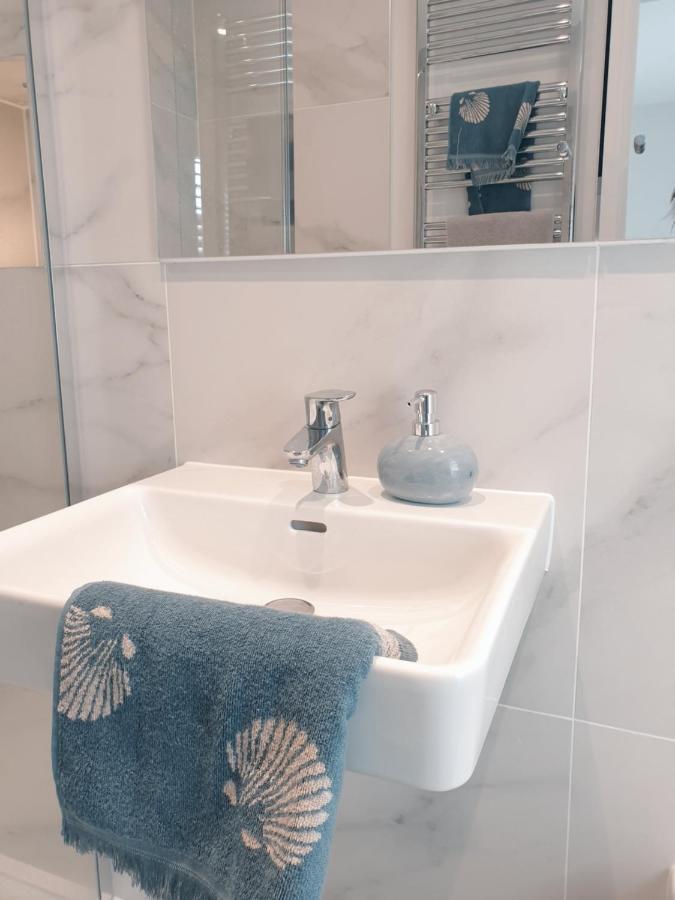 Coastal Retreat Bognor Villa Bersted Buitenkant foto